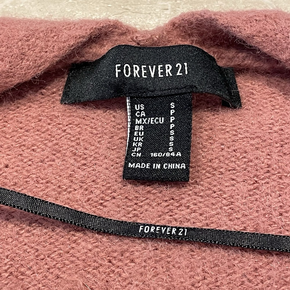 F21 Cardigan Open Sweater Pink Salmon S Fuzzy Pockets Barbie Soft Girl Milkmaid - Picture 7 of 9